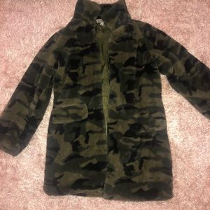 Camo Faux Fur Jacket 💚🤎💚🤎